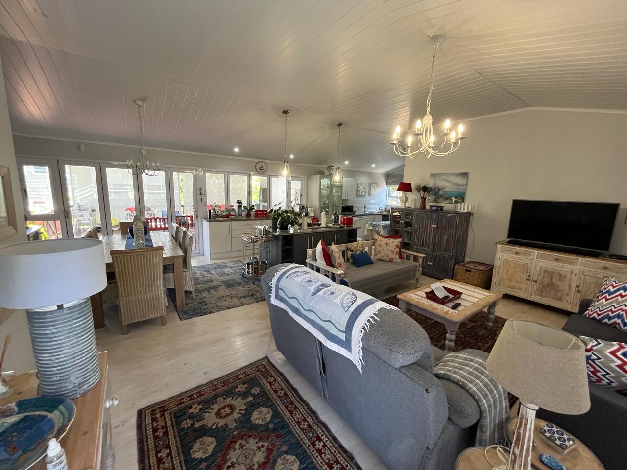 To Let 4 Bedroom Property for Rent in Klein Brak Western Cape